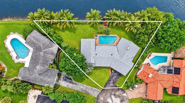 4-bedroom home at 9880 SW 1st Street, Plantation