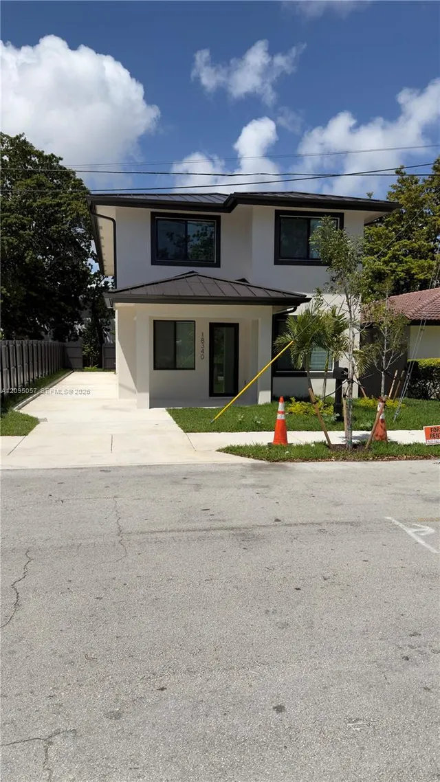 6-bedroom home at 18340 SW 102 Place, Miami