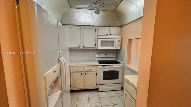 1-bedroom home at 8400 Sunrise Lakes Boulevard #306, Sunrise