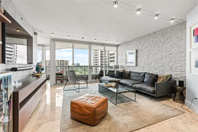 3-bedroom home at 21055 Yacht Club Drive #1703, Aventura