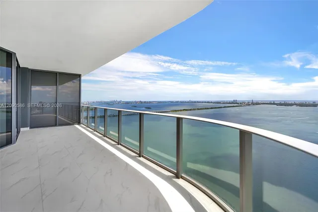 4-bedroom home at 700 NE 24th Street #4507, Miami