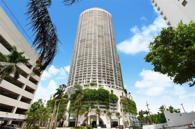 1-bedroom home at 1750 N Bayshore Drive #4609, Miami