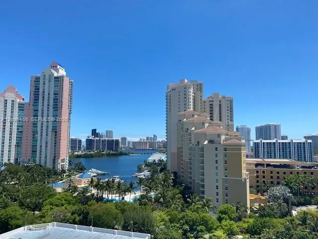 1-bedroom rental at 3300 NE 191st Street #1415, Aventura