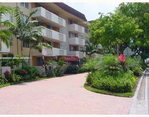 1-bedroom rental at 1800 Sans Souci Boulevard #428, North Miami