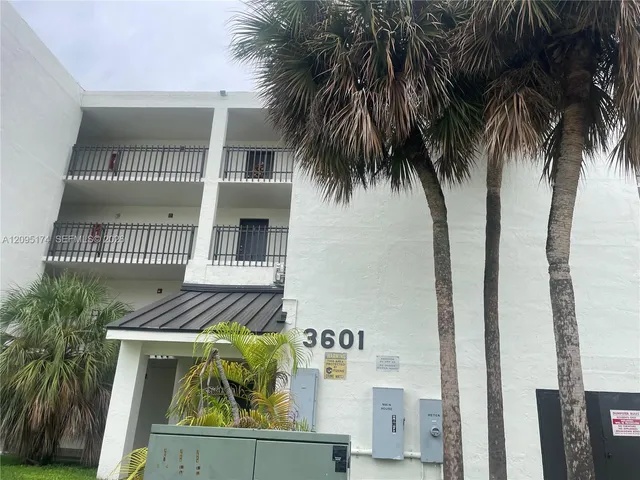 2-bedroom rental at 3601 SW 117th Avenue #9-301, Miami