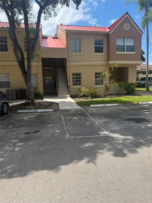 1-bedroom rental at 18310 NW 68th Avenue #F, Hialeah