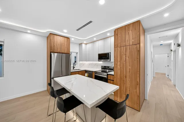 2-bedroom rental at 928 Bird Road #3, Coral Gables