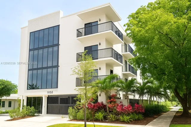 2-bedroom rental at 1950 Fletcher Street #404, Hollywood