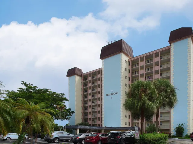 2-bedroom home at 3575 Broken Woods Drive #301, Coral Springs