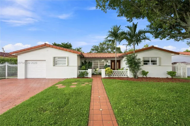 3-bedroom home at 1811 SW 99th Avenue, Miami