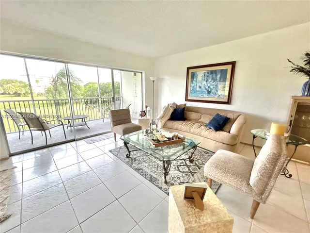 3-bedroom home at 2900 N Palm Aire Drive #210, Pompano Beach