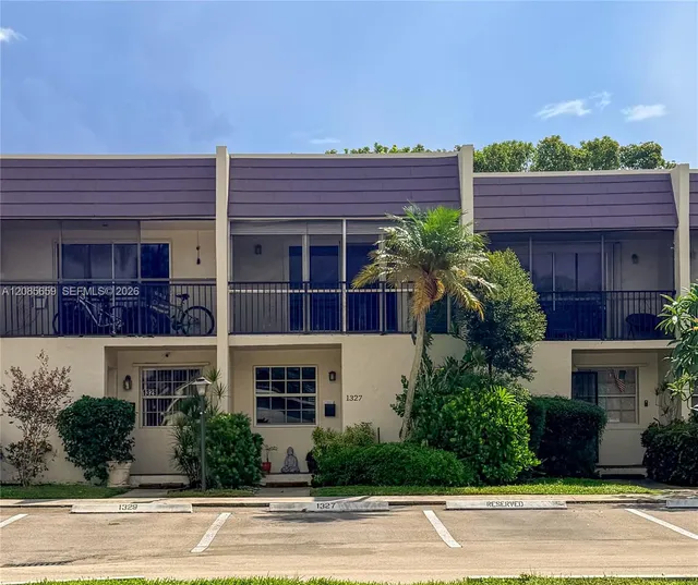 2-bedroom home at 1327 N 15th Avenue #22, Hollywood