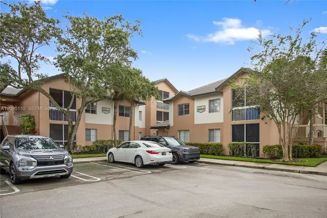 1-bedroom home at 9833 Westview Drive #835, Coral Springs