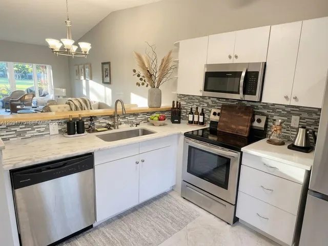 2-bedroom rental at 18952 NW Argosy Drive #C, Boca Raton