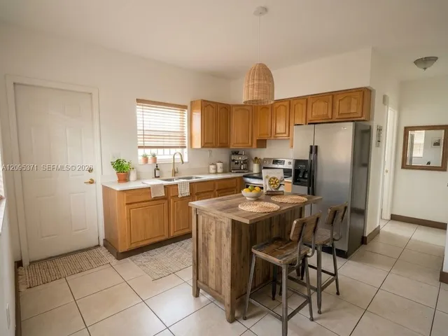 1-bedroom rental at 1995 NE 167th Street #1, North Miami Beach