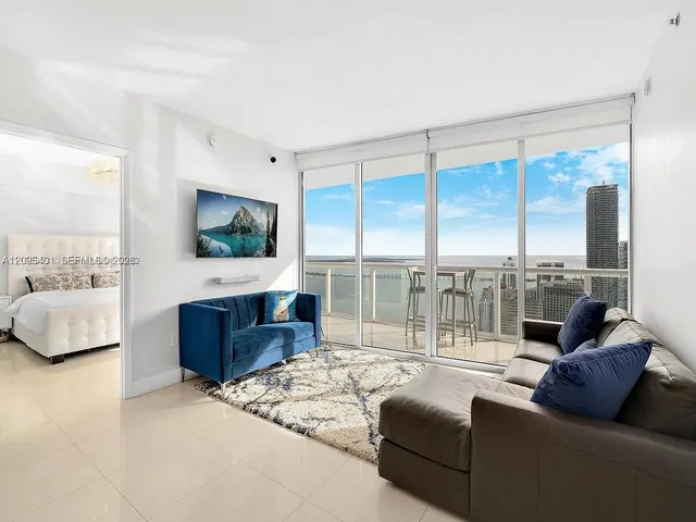 2-bedroom rental at 495 Brickell Avenue #5505, Miami