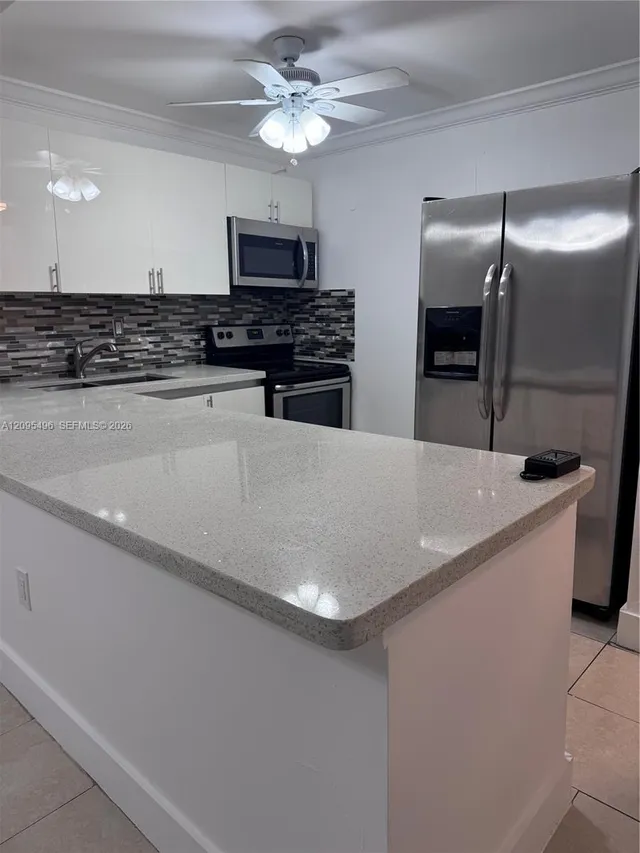 1-bedroom rental at 16751 NE 9th Avenue #210, North Miami Beach