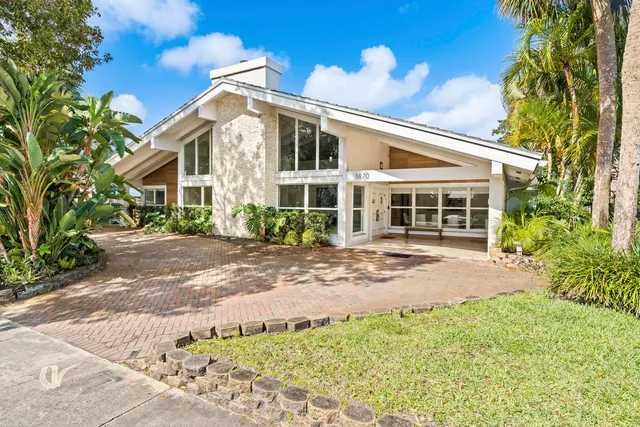 5-bedroom home at 3870 N 31ST Terrace, Hollywood