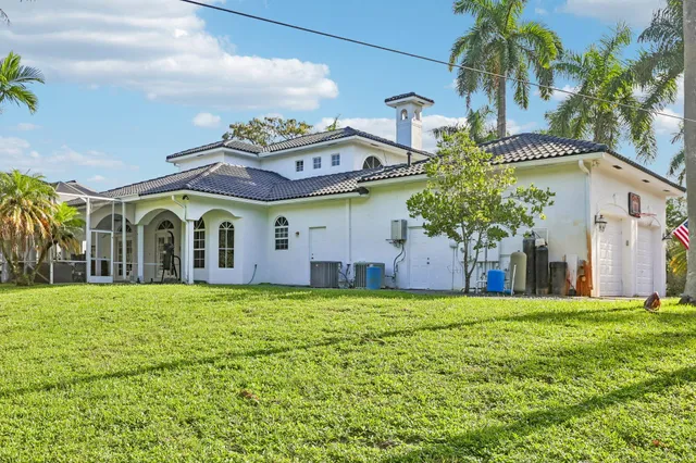 6-bedroom home at 6911 NW 84TH Avenue, Parkland