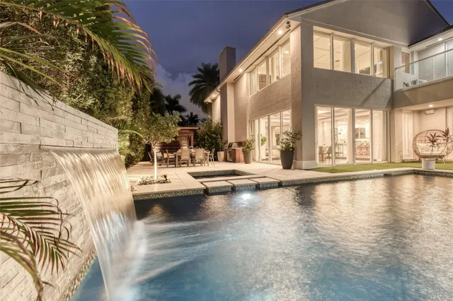 4-bedroom rental at 524 Poinciana Drive, Fort Lauderdale