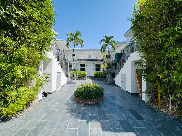 1-bedroom rental at 935 8TH Street #18, Miami Beach