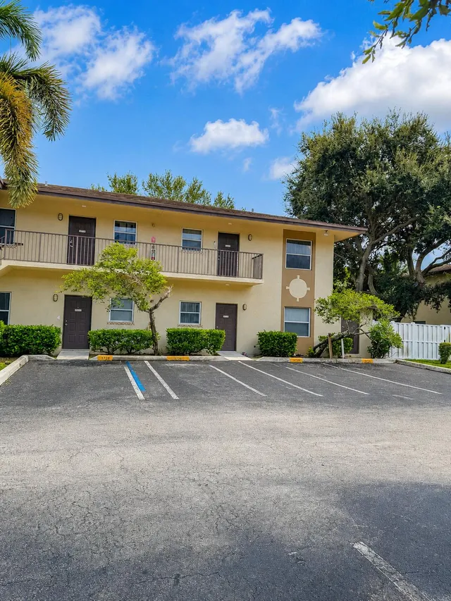 2-bedroom rental at 3728 NW 91ST Lane #3728, Sunrise