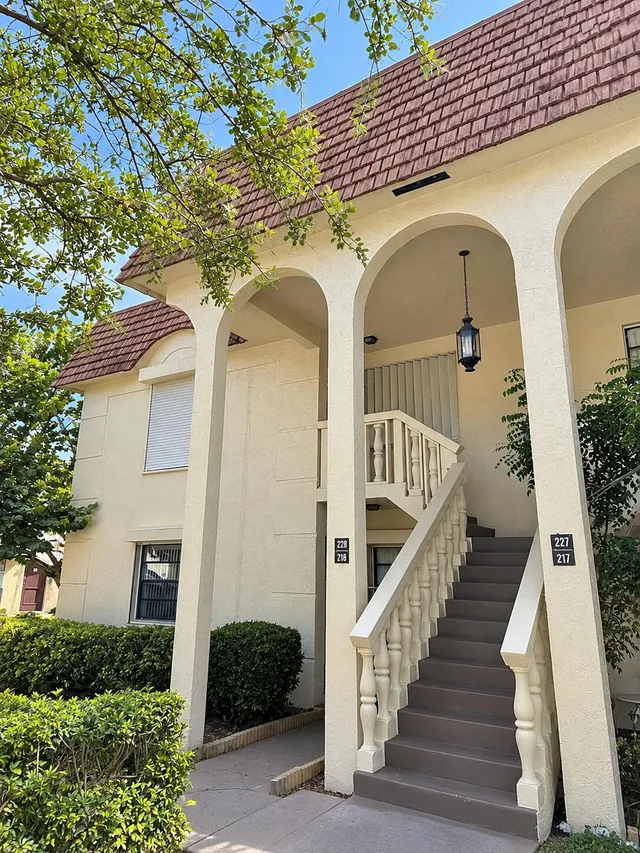 2-bedroom rental at 138 S CYPRESS Road #218, Pompano Beach