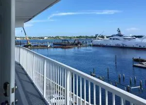 2-bedroom rental at 4500 N FLAGLER Drive #D24, West Palm Beach