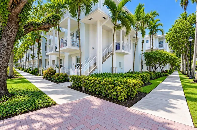 2-bedroom home at 341 SW 13th Terrace #341, Fort Lauderdale