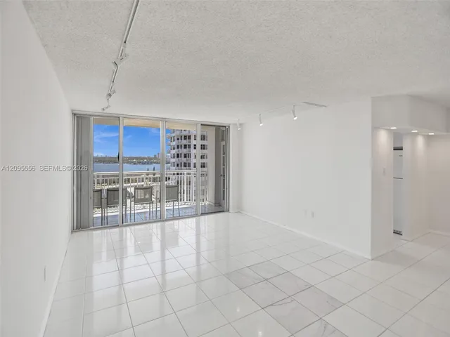 2-bedroom home at 18071 Biscayne Boulevard #1701, Aventura