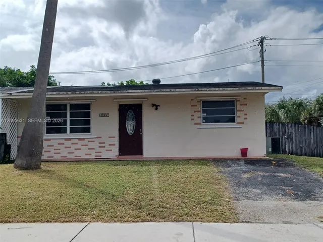 2-bedroom home at 1701 SW 70th Avenue, North Lauderdale