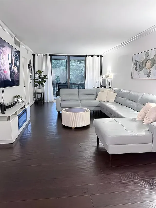 3-bedroom home at 8411 Forest Hills Drive #208, Coral Springs