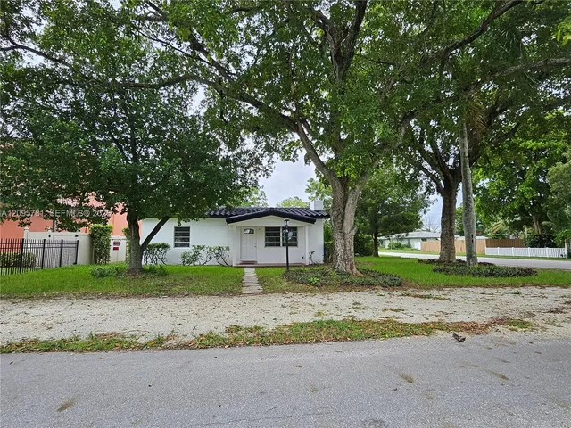4-bedroom home at 700 NE 7th Street, Pompano Beach