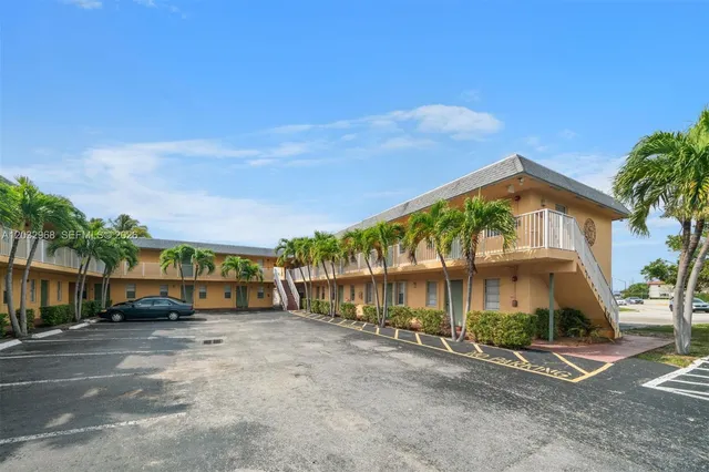 1-bedroom home at 4081 N Dixie Highway #27, Oakland Park