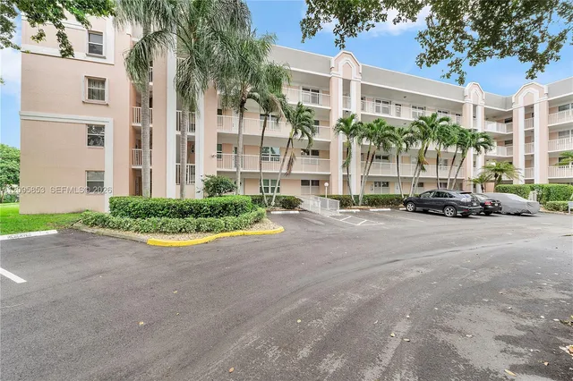 2-bedroom home at 2580 NW 103rd Avenue #203, Sunrise