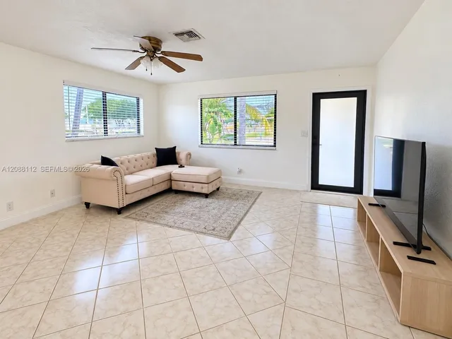 2-bedroom rental at 747 SW 5th Street #., Dania Beach