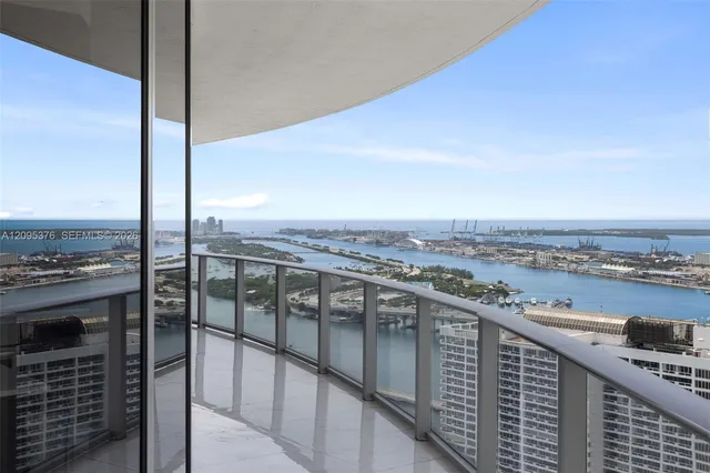 2-bedroom rental at 488 NE 18th Street #4900, Miami