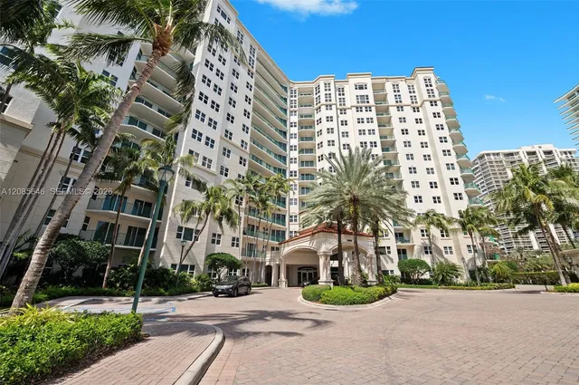 2-bedroom rental at 20000 E Country Club Drive #314, Aventura