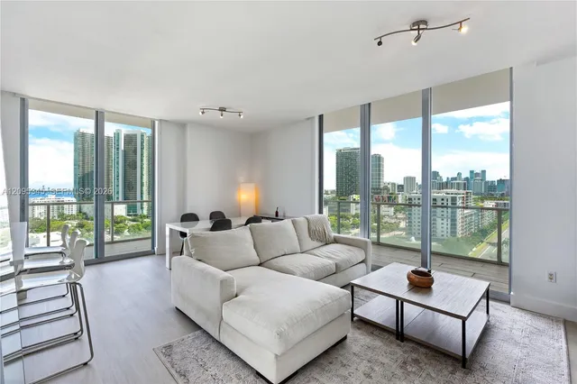 2-bedroom rental at 3470 E Coast Avenue #H1711, Miami