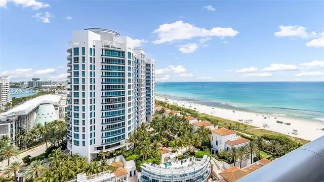 2-bedroom rental at 5875 Collins Avenue #1707, Miami Beach