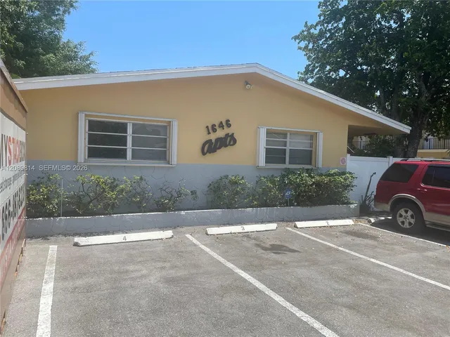 1-bedroom rental at 1646 N Dixie Highway #3, Fort Lauderdale