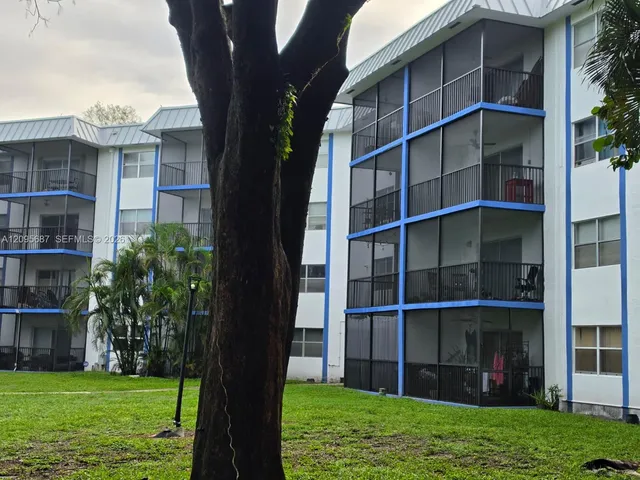 1-bedroom rental at 5961 N Falls Cir Drive #109, Lauderhill