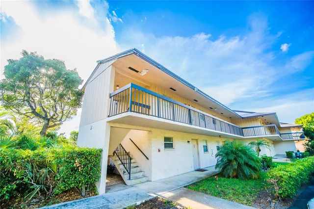 1-bedroom rental at 2755 W Atlantic Avenue #D206, Delray Beach