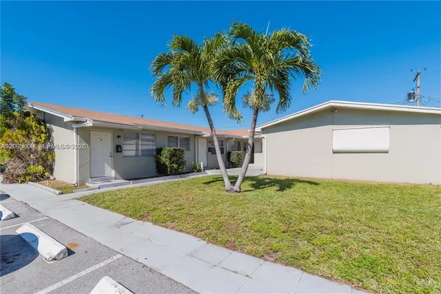 2-bedroom rental at 7601 Venetian Street #4, Miramar