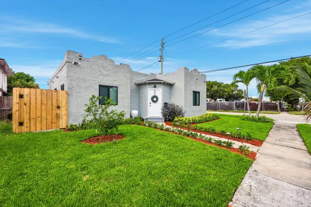 3-bedroom home at 424 Putnam Road, West Palm Beach