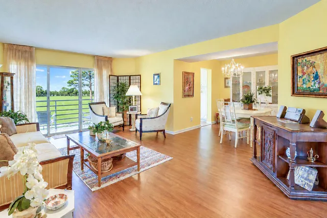 2-bedroom home at 3755 VIA POINCIANA #402, Lake Worth