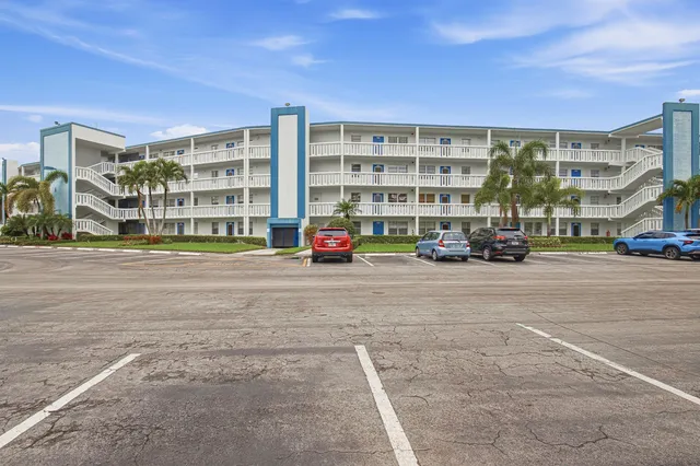 2-bedroom rental at 3002 EXETER A, Boca Raton