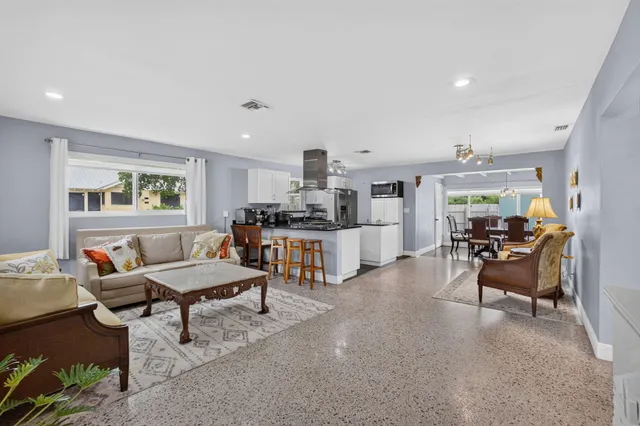 2-bedroom rental at 439 45TH Street, West Palm Beach