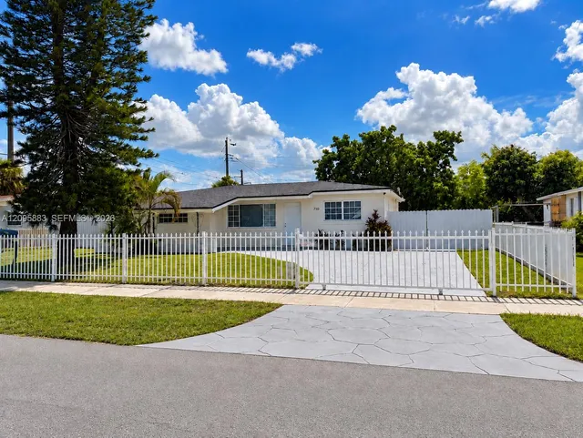 3-bedroom home at 710 NW 176th Terrace, Miami Gardens