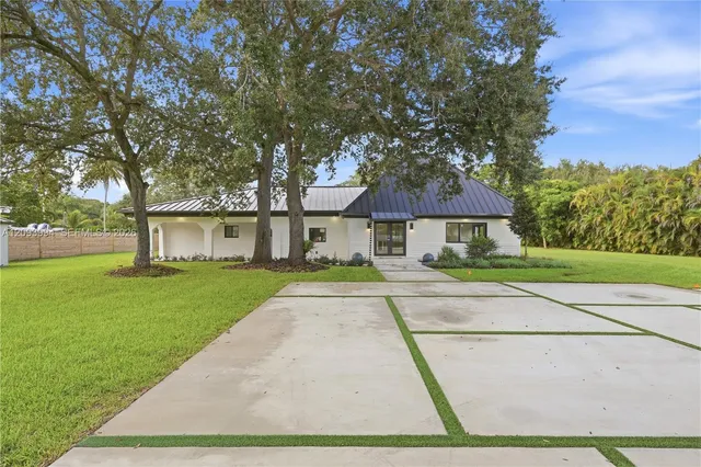 7-bedroom home at 10861 SW 93rd Street, Miami
